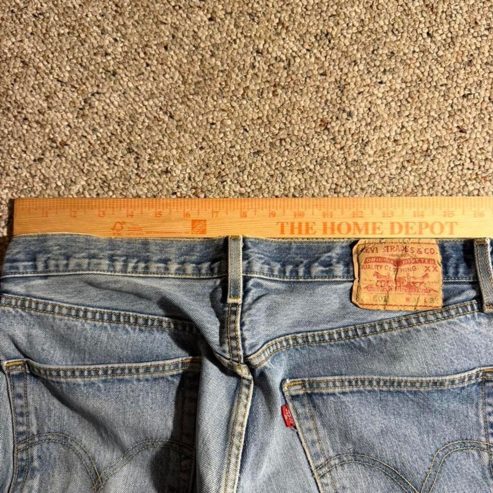 Vintage Y2K Levi's 505 light‎ wash straight leg jeans faded denim - Picture 8 of 8